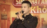 Bị ban nhạc từ chối đệm đàn, tố không có trình độ âm nhạc, Quân A.P đăng status ẩn ý?