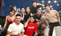 Trường Giang được tổ chức sinh nhật bất ngờ, Nhã Phương không quên dặn chồng nhớ ăn kiêng