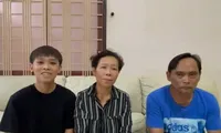Bố mẹ Hồ Văn Cường: “Tin tưởng khi giao tiền cát-xê của con cho quản lý Phi Nhung nắm giữ”