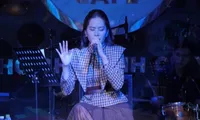 Clip hát live của Nam Em đang &quot;viral&quot; khắp mạng xã hội, ai nghe cũng khen hết lời