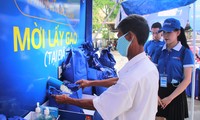 ATM gạo san sẻ yêu thương với người dân khó khăn 