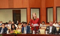 Đối thoại với doanh nghiệp, chính quyền TPHCM cần &apos;giải&apos; bài toán cản trở lực phát triển 