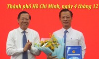 UBND TPHCM trao quyết định bổ nhiệm cán bộ