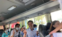 Hàng ngàn giảng viên &apos;tay xách, nách mang&apos; đi làm nhiệm vụ thi tốt nghiệp THPT