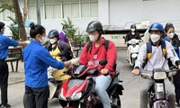 Trường đại học đầu tiên cho sinh viên học trực tuyến sau lễ để phòng dịch COVID-19