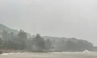 Biển Đồ Sơn, Cát Bà gió giật mạnh trước giờ tâm bão số 3 đổ bộ đất liền 