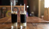 Cà phê sữa đá Việt Nam ‘phá đảo’ bảng xếp hạng ngon nhất thế giới