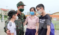 Chồng bác sĩ quân y vào Nam chống dịch: Anh sẽ thay em chăm sóc các con