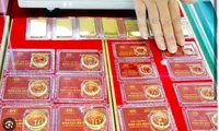 Giá vàng nhẫn tròn trơn bán ra 77,8 triệu đồng/lượng, giá vàng SJC bán ra 80 triệu đồng/lượng. (Ảnh:BTMC). 