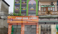 Phó trưởng khoa bệnh viện đã đầu độc cháu nội tại nhà riêng rồi đưa đến viện cấp cứu - Ảnh: Hoàng Long