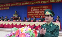 Đại tá Đinh Trọng Ngọc, Chính ủy HVBP phát biểu tại Lễ ra quân huấn luyện và phát động thi đua.