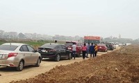 &apos;Thúc&apos; công khai thông tin bất động sản, môi giới hết cửa &apos;thổi giá&apos; tạo sốt ảo