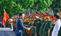 Chủ tịch nước Võ Văn Thưởng thăm, làm việc tại Quân khu 2