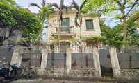 Biệt thự bỏ hoang từng của nguyên Chủ tịch Hà Nội được sử dụng làm trụ sở cơ quan