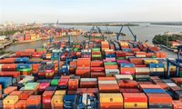Hàng hoá ùn tắc tại cảng Cái Lái nhiều tuần qua