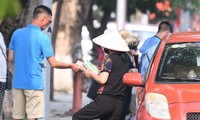 BTC dùng vé điện tử, CĐV có thể &apos;tiền mất tật mang&apos; khi mua vé chung kết bóng đá SEA Games ở chợ đen