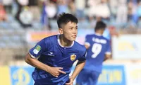 Đình Bắc đang gặp rắc rối ở Quảng Nam do vi phạm kỷ luật đội bóng. (ảnh Anh Tú)