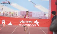 Nguyễn Thị Oanh chiến thắng trên đường chạy marathon xuyên 3 nước Đông Dương (ảnh BTC)