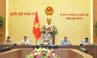 Ủy ban Thường vụ Quốc hội cho ý kiến giảm thuế giá trị gia tăng 