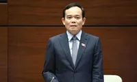 Phó Thủ tướng Trần Lưu Quang và Bộ trưởng Nội vụ Phạm Thị Thanh Trà nhận thêm nhiệm vụ