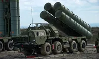 Hệ thống phòng thủ tên lửa S-400 do Nga sản xuất.