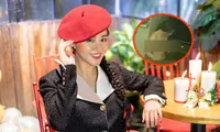 Xôn xao loạt clip ‘nóng’ nghi của Văn Mai Hương lan truyền trên mạng