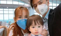 Sao Việt đi chơi Tết giữa ‘bão’ virus Corona: Ai cũng kín mít khẩu trang