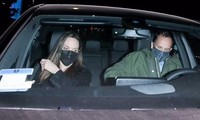 Ăn tối với trai trẻ chưa lâu, Angelina Jolie bị bắt gặp đi chơi với chồng cũ 