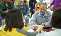 Bản tin 8H: Thủ tướng chỉ đạo chi trả lương hưu tháng 5 sớm