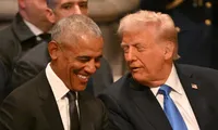 Tổng thống Trump nói gì với ông Obama trong video gây sốt?