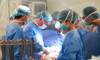 Lần đầu tiên Việt Nam ghép tim nhân tạo