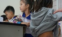 4 học sinh bị bạo hành ở Cà Mau: Ông nội và hai chị họ đánh