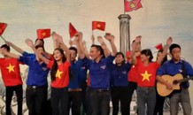 Giới trẻ phát sốt với ca khúc ‘Đi với mặt trời’