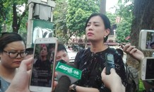 Clip vợ Xuân Bắc trần tình sau cuộc họp kéo dài 9 tiếng