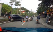 Video 'xe điên' Audi gây tai nạn liên hoàn tại Hà Nội