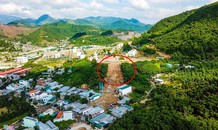Hồ bơi dự án nhà ở cao cấp thành mương đón nước?