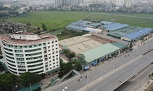 Hàng nghìn mét vuông nhà xưởng không phép 'vô tư' tồn tại giữa Thủ đô