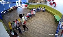 Hiệu trưởng ngồi tù vì bắt trẻ ăn mù tạt