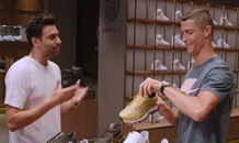 Ronaldo mạnh tay chi tiền để ‘đại náo’ Sneaker Shopping ở Trung Quốc