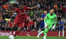 HLV Klopp méo mặt với pha bóng ‘siêu thảm họa’ của Sturridge