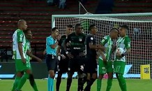 Học đòi tranh đá phạt như Neymar, sao Colombia trả giá ‘siêu đắt’