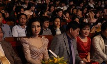 Hoa hậu Mỹ Linh duyên dáng làm giám khảo Hoa khôi Sinh viên Việt Nam