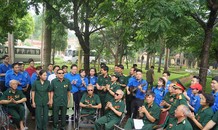 Vang mãi khúc quân hành