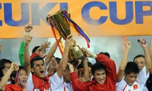 Chiếc cúp vàng lịch sử tuyển Việt Nam vô địch AFF Cup 2008 giờ ra sao?