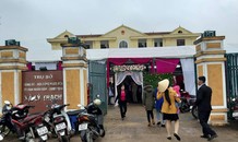 Đình chỉ chủ tịch xã cho tổ chức đám cưới ở trụ sở
