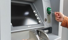 Phạt ngân hàng để ATM hết tiền, ngưng hoạt động dịp Tết