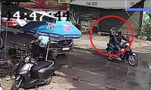Giương ná cao su bắn nứt kính ô tô, 2 thanh niên bị đánh bầm dập