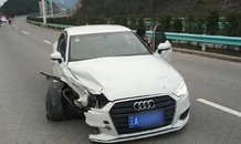 Tài xế ngủ gật khiến xe Audi suýt rơi xuống vực