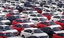 Gần 400 ôtô dưới 500 triệu đồng về Việt Nam mỗi ngày