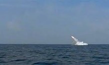 Iran khoe sản xuất hàng loạt tên lửa hành trình phóng từ tàu ngầm